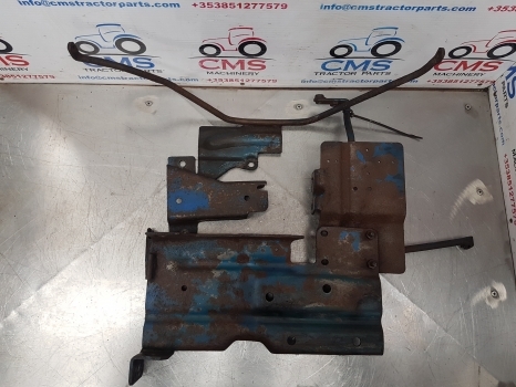 Ford 6610, 7710, Battery Support And Pannel Support E4nn16b814cb, E5nn10769aa - Aku - Traktor: pilt 5 Ford 6610, 7710, Battery Support And Pannel Support E4nn16b814cb, E5nn10769aa - Aku - Traktor: pilt 5