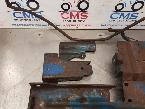 Ford 6610, 7710, Battery Support And Pannel Support E4nn16b814cb, E5nn10769aa - Aku - Traktor: pilt 4 Ford 6610, 7710, Battery Support And Pannel Support E4nn16b814cb, E5nn10769aa - Aku - Traktor: pilt 4