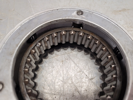 Ford 6610, 7910, 7810, 6810, 7710, 7610 Transmission Synchroniser E0nn7124da - Jõuülekanne: pilt 4 Ford 6610, 7910, 7810, 6810, 7710, 7610 Transmission Synchroniser E0nn7124da - Jõuülekanne: pilt 4