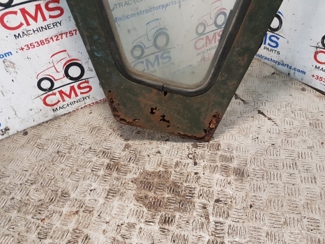 Ford 7600, 7710, 6600 Tw10, Tw10 Q Cab Door Right Assembly Rusty D8nn9420124bc - Uks ja varuosad - Traktor: pilt 2 Ford 7600, 7710, 6600 Tw10, Tw10 Q Cab Door Right Assembly Rusty D8nn9420124bc - Uks ja varuosad - Traktor: pilt 2