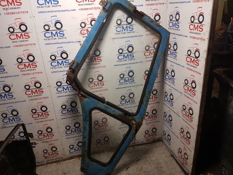 Ford 7600, 7710, 6600 Tw10, Tw20 Q Cab Door Right Assembly D8nn9420124bc - Uks ja varuosad - Traktor: pilt 1 Ford 7600, 7710, 6600 Tw10, Tw20 Q Cab Door Right Assembly D8nn9420124bc - Uks ja varuosad - Traktor: pilt 1