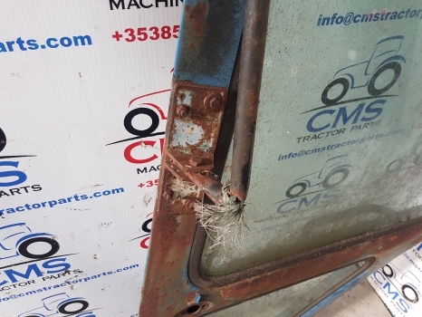 Ford 7710, 7700 Tw10, Tw20 Q Cab Door Left Assembly D8nn9420125bb, D8nn9420125bc - Uks ja varuosad - Traktor: pilt 5 Ford 7710, 7700 Tw10, Tw20 Q Cab Door Left Assembly D8nn9420125bb, D8nn9420125bc - Uks ja varuosad - Traktor: pilt 5