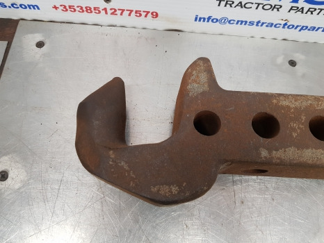 Ford 7740, 8240, 40 Series, Drawbar, Draw Bar 85201458 - Raam/ Konstruktsioon: pilt 2 Ford 7740, 8240, 40 Series, Drawbar, Draw Bar 85201458 - Raam/ Konstruktsioon: pilt 2
