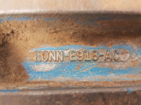 Ford 7810, 6610, 6410, 7710, 8210 Hook For Fwd. E0nne918ac29b, 83943810 - Raam/ Konstruktsioon: pilt 5 Ford 7810, 6610, 6410, 7710, 8210 Hook For Fwd. E0nne918ac29b, 83943810 - Raam/ Konstruktsioon: pilt 5
