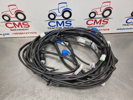 Ford 7810 Engine And Head Lights Wire Hasness, Wiring Loom E6nn13n054aa - Kaablid/ Juhtmestik: pilt 1 Ford 7810 Engine And Head Lights Wire Hasness, Wiring Loom E6nn13n054aa - Kaablid/ Juhtmestik: pilt 1