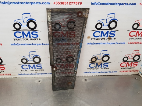 Ford 7910, 7810, 8210 Engine Side Guard, Shield Grill F0nn10n333aa11b - Võre: pilt 1 Ford 7910, 7810, 8210 Engine Side Guard, Shield Grill F0nn10n333aa11b - Võre: pilt 1