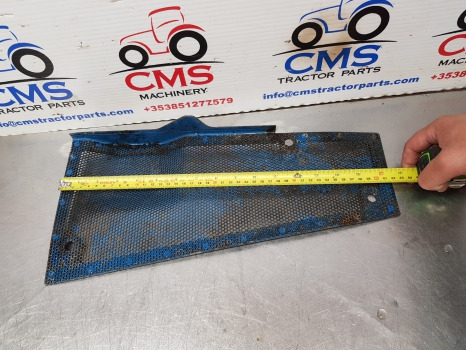 Ford 7910, 7810, 8210 Engine Side Guard, Shield Grill F0nn10n333aa11b - Võre: pilt 4 Ford 7910, 7810, 8210 Engine Side Guard, Shield Grill F0nn10n333aa11b - Võre: pilt 4