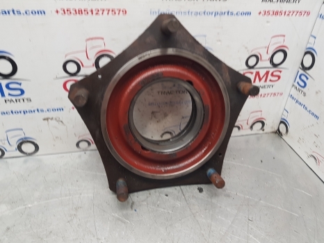 Ford 8240 8340 Case Cs130, 150 Front Axle Swivel Housing Lhs 1-33-741-662, 19811 - Esitelg - Traktor: pilt 1 Ford 8240 8340 Case Cs130, 150 Front Axle Swivel Housing Lhs 1-33-741-662, 19811 - Esitelg - Traktor: pilt 1