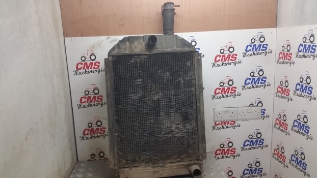 Ford Engine Water Cooling Radiator 5 - Radiaator - Traktor: pilt 1 Ford Engine Water Cooling Radiator 5 - Radiaator - Traktor: pilt 1