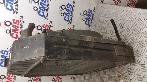 Ford Engine Water Cooling Radiator With Cowling 1 - Radiaator - Traktor: pilt 4 Ford Engine Water Cooling Radiator With Cowling 1 - Radiaator - Traktor: pilt 4