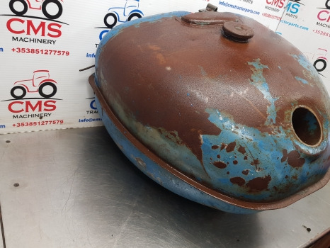Ford Fordson Major Fuel Tank Original E1addn9002b - Kütusepaak: pilt 2 Ford Fordson Major Fuel Tank Original E1addn9002b - Kütusepaak: pilt 2