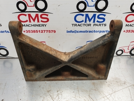 Ford New Holland 60,m,tm And Mxm Bonnett Bracket 82000442,82004663 - Kapotikaas - Traktor: pilt 1 Ford New Holland 60,m,tm And Mxm Bonnett Bracket 82000442,82004663 - Kapotikaas - Traktor: pilt 1