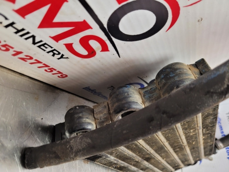 Ford New Holland Fiat 10, 30 Tl, Tla, L 7610 Transmission Oil Cooler 83945933 - Radiaator: pilt 3 Ford New Holland Fiat 10, 30 Tl, Tla, L 7610 Transmission Oil Cooler 83945933 - Radiaator: pilt 3