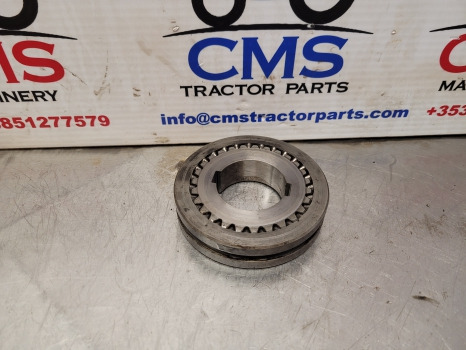 Ford Tw 20 Coupling Sliding Gear Assy D8nn7n072aa, E6nn7n072ca, 83959166 - Jõuülekanne: pilt 1 Ford Tw 20 Coupling Sliding Gear Assy D8nn7n072aa, E6nn7n072ca, 83959166 - Jõuülekanne: pilt 1