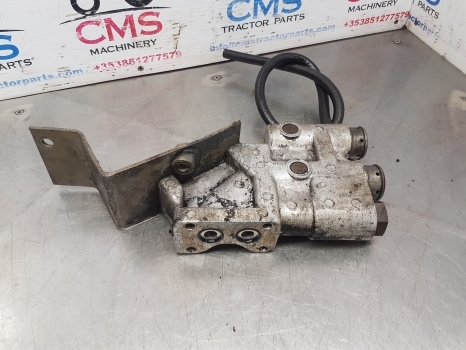 Ford Tw, Ts, 40, 10, 7840 Series Hydraulic Spool Coupling E9nnr963ab , 87382001 - Hüdraulika - Traktor: pilt 5 Ford Tw, Ts, 40, 10, 7840 Series Hydraulic Spool Coupling E9nnr963ab , 87382001 - Hüdraulika - Traktor: pilt 5