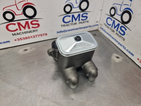 Ford Tw10, Tw Series, 9600 Brake Master Cylinder C7nn2140a, D3nn2140a - Pidurisilinder - Põllutööseade: pilt 3 Ford Tw10, Tw Series, 9600 Brake Master Cylinder C7nn2140a, D3nn2140a - Pidurisilinder - Põllutööseade: pilt 3