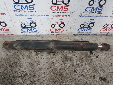 Jcb 2cx Showel Hydraulic Ram Cylinder 556/60084 - Hüdrauliline silinder - Ekskavaator-laadur: pilt 1 Jcb 2cx Showel Hydraulic Ram Cylinder 556/60084 - Hüdrauliline silinder - Ekskavaator-laadur: pilt 1