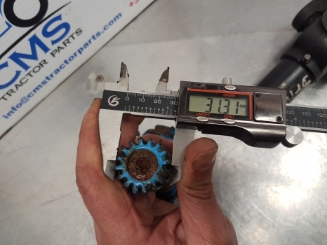 Jcb 3cx, 3cx-4, 3d-2, 4c Turo Hydraulic Pump Drive Shaft 32mm 914/35000 - Hüdraulika - Ekskavaator-laadur: pilt 2 Jcb 3cx, 3cx-4, 3d-2, 4c Turo Hydraulic Pump Drive Shaft 32mm 914/35000 - Hüdraulika - Ekskavaator-laadur: pilt 2