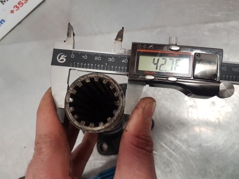 Jcb 3cx, 3cx-4, 3d-2, 4c Turo Hydraulic Pump Drive Shaft 32mm 914/35000 - Hüdraulika - Ekskavaator-laadur: pilt 4 Jcb 3cx, 3cx-4, 3d-2, 4c Turo Hydraulic Pump Drive Shaft 32mm 914/35000 - Hüdraulika - Ekskavaator-laadur: pilt 4