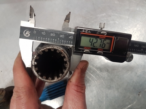 Jcb 3cx, 3cx-4, 3d-2, 4c Turo Hydraulic Pump Drive Shaft 32mm 914/35000 - Hüdraulika - Ekskavaator-laadur: pilt 5 Jcb 3cx, 3cx-4, 3d-2, 4c Turo Hydraulic Pump Drive Shaft 32mm 914/35000 - Hüdraulika - Ekskavaator-laadur: pilt 5