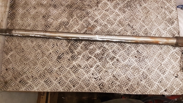 Jcb 3cx Front Axle Drive Shaft Long 1223 Mm 914/23200, 914/38400 - Veovõll - Ekskavaator-laadur: pilt 2 Jcb 3cx Front Axle Drive Shaft Long 1223 Mm 914/23200, 914/38400 - Veovõll - Ekskavaator-laadur: pilt 2