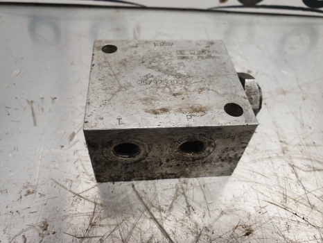 Jcb 3cx Hydraulic Check Valve 25/925800 - Hüdrauliline klapp - Ekskavaator-laadur: pilt 1 Jcb 3cx Hydraulic Check Valve 25/925800 - Hüdrauliline klapp - Ekskavaator-laadur: pilt 1