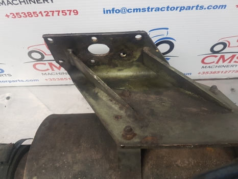 Jcb 410m, Perkins 4.236, Lj50227 Air Cleaner Filter Box 32/205500, 259/35300 - Sisselaskesüsteem: pilt 5 Jcb 410m, Perkins 4.236, Lj50227 Air Cleaner Filter Box 32/205500, 259/35300 - Sisselaskesüsteem: pilt 5