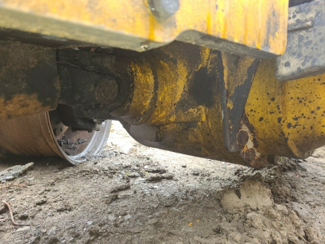 Jcb 530-105 Front axle differential unit complete 18.16/1 18.16:1, 18.16:1, 453/3338 - Esitelg - Põllutööseade: pilt 1 Jcb 530-105 Front axle differential unit complete 18.16/1 18.16:1, 18.16:1, 453/3338 - Esitelg - Põllutööseade: pilt 1