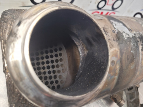 Jcb 542-70 Ag Catalytic Silencer 320/b6254 - Väljalaskesüsteem: pilt 5 Jcb 542-70 Ag Catalytic Silencer 320/b6254 - Väljalaskesüsteem: pilt 5