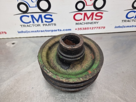 John Deere 1950, 2040, 2140, Crankshaft Pulley R70443 - Rihmapinguti - Traktor: pilt 2 John Deere 1950, 2040, 2140, Crankshaft Pulley R70443 - Rihmapinguti - Traktor: pilt 2