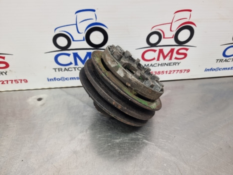 John Deere 1950, 2040, 2140, Crankshaft Pulley R70443 - Rihmapinguti - Traktor: pilt 4 John Deere 1950, 2040, 2140, Crankshaft Pulley R70443 - Rihmapinguti - Traktor: pilt 4