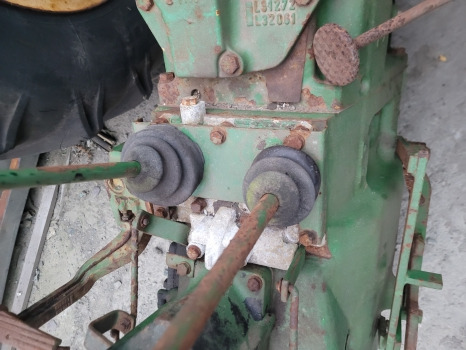 John Deere 2130 Transmission Gearbox For Parts Complete Backend Pto, Differential, Bevel Gear - Käigukast: pilt 4 John Deere 2130 Transmission Gearbox For Parts Complete Backend Pto, Differential, Bevel Gear - Käigukast: pilt 4