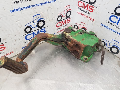 John Deere 30, 40, 50 Ser Brake Master Cylinder L31420, R54979, R54979, Ar63616 - Pidurisilinder - Põllutööseade: pilt 2 John Deere 30, 40, 50 Ser Brake Master Cylinder L31420, R54979, R54979, Ar63616 - Pidurisilinder - Põllutööseade: pilt 2