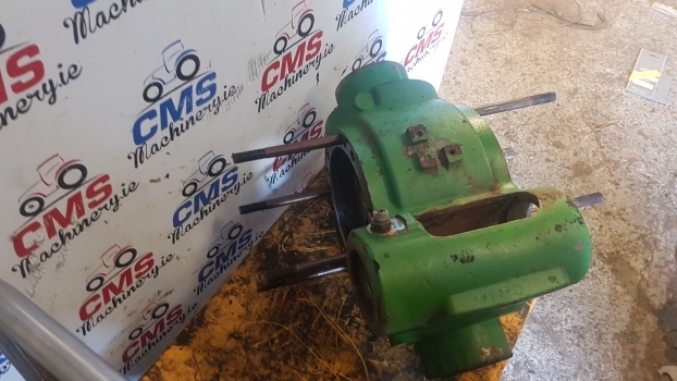 John Deere 3215, 3220 Front Axle Differential Housing Z72431, 4475435038 - Diferentsiaalvarustus - Traktor: pilt 3 John Deere 3215, 3220 Front Axle Differential Housing Z72431, 4475435038 - Diferentsiaalvarustus - Traktor: pilt 3