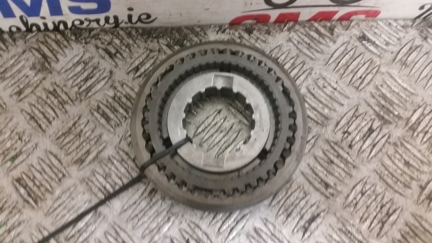 John Deere 6000, 5020, 6010, Se, 6020, 7030, 6030 S., 5720 Synchronizer Al157733 - Jõuülekanne - Traktor: pilt 2 John Deere 6000, 5020, 6010, Se, 6020, 7030, 6030 S., 5720 Synchronizer Al157733 - Jõuülekanne - Traktor: pilt 2