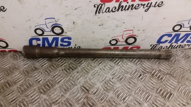 John Deere 6000, 6010, Se, 5020, 6020 Series 5820 Transmission Shaft L101305 - Jõuülekanne - Traktor: pilt 1 John Deere 6000, 6010, Se, 5020, 6020 Series 5820 Transmission Shaft L101305 - Jõuülekanne - Traktor: pilt 1