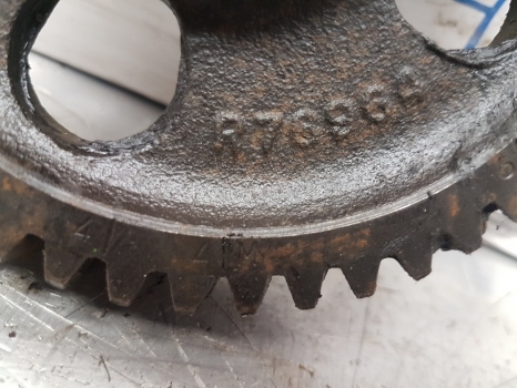 John Deere 6000 Series 6300, 6400 Engine Fuel Pump Drive Gear Z48 R76964 - Kütusepump - Traktor: pilt 3 John Deere 6000 Series 6300, 6400 Engine Fuel Pump Drive Gear Z48 R76964 - Kütusepump - Traktor: pilt 3