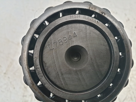 John Deere 6000 Series 6300,6400,se6400 Pto Counter Shaft And Gear L78944 R95141 - Jõuülekanne - Traktor: pilt 4 John Deere 6000 Series 6300,6400,se6400 Pto Counter Shaft And Gear L78944 R95141 - Jõuülekanne - Traktor: pilt 4