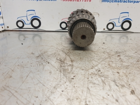 John Deere 6000 Series 6300,6400,se6400 Pto Counter Shaft And Gear L78944 R95141 - Jõuülekanne - Traktor: pilt 5 John Deere 6000 Series 6300,6400,se6400 Pto Counter Shaft And Gear L78944 R95141 - Jõuülekanne - Traktor: pilt 5