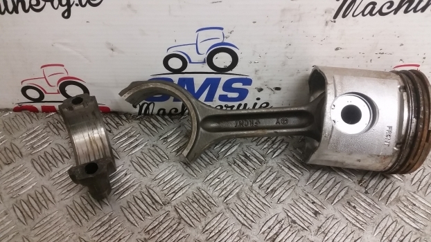 John Deere 6010, 6110 Engine Connecting Rod , Piston Re507850, R500335, Re50770 - Ühendusvarras - Traktor: pilt 2 John Deere 6010, 6110 Engine Connecting Rod , Piston Re507850, R500335, Re50770 - Ühendusvarras - Traktor: pilt 2