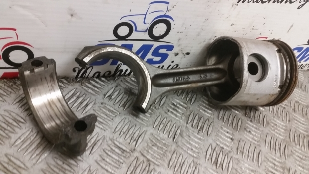 John Deere 6010, 6110 Engine Connecting Rod , Piston Re507850, R500335, Re50770 - Ühendusvarras - Traktor: pilt 3 John Deere 6010, 6110 Engine Connecting Rod , Piston Re507850, R500335, Re50770 - Ühendusvarras - Traktor: pilt 3