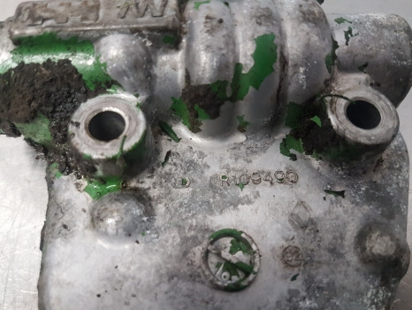 John Deere 6200, 6300, 6400, 7600, 7700 Clutch Cooling Valve Housing R109490 - Käigukast: pilt 3 John Deere 6200, 6300, 6400, 7600, 7700 Clutch Cooling Valve Housing R109490 - Käigukast: pilt 3