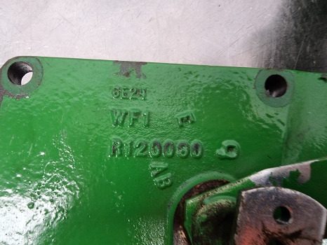 John Deere 6215r, 6195m, 6195r Transmission Shift Cover R120090, Re55844 - Käigukast: pilt 4 John Deere 6215r, 6195m, 6195r Transmission Shift Cover R120090, Re55844 - Käigukast: pilt 4