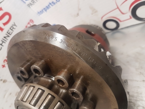John Deere 6300, 6400 Front Bevel Gear Differential Al110341, L112197 4475305211 - Diferentsiaalvarustus - Traktor: pilt 5 John Deere 6300, 6400 Front Bevel Gear Differential Al110341, L112197 4475305211 - Diferentsiaalvarustus - Traktor: pilt 5