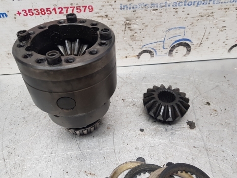 John Deere 6300, 6400 Zf Apl2035 Front Axle Differential L100149, 4131302074 - Diferentsiaalvarustus - Traktor: pilt 3 John Deere 6300, 6400 Zf Apl2035 Front Axle Differential L100149, 4131302074 - Diferentsiaalvarustus - Traktor: pilt 3