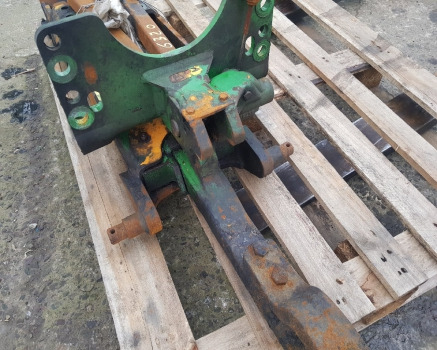 John Deere 6320 Pick Up Hitch Complete Al222240, Al212731, Al170952, Al170953, Al212731 - Raam/ Konstruktsioon: pilt 4 John Deere 6320 Pick Up Hitch Complete Al222240, Al212731, Al170952, Al170953, Al212731 - Raam/ Konstruktsioon: pilt 4