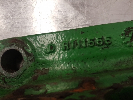 John Deere 6820, 6140j, 6800, 6900, 6910 Top Link Bracket R111555 - Raam/ Konstruktsioon - Põllutööseade: pilt 3 John Deere 6820, 6140j, 6800, 6900, 6910 Top Link Bracket R111555 - Raam/ Konstruktsioon - Põllutööseade: pilt 3