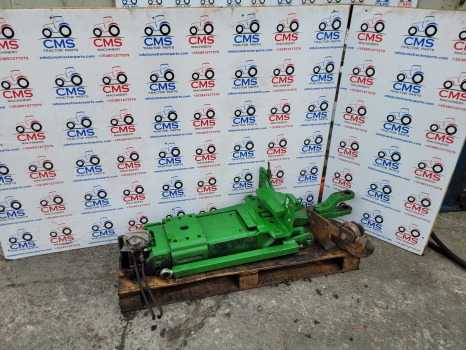 John Deere 6m, 6mc, 6r Series 6135r Pick Up Hitch Assy Al229595, Al220950 - Raam/ Konstruktsioon: pilt 1 John Deere 6m, 6mc, 6r Series 6135r Pick Up Hitch Assy Al229595, Al220950 - Raam/ Konstruktsioon: pilt 1