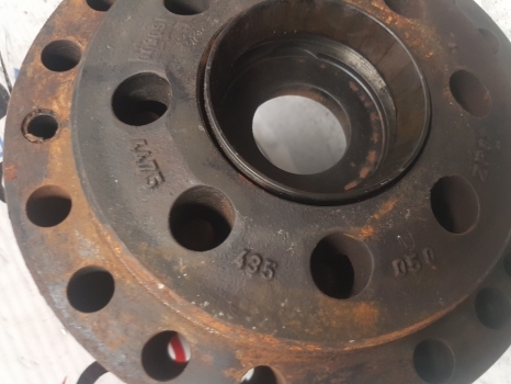 John Deere Telehandler Front Rear Axle Brake Housing Lhs, Rhs Z72506, 4475435050 - Piduriosad - Teleskooplaadur: pilt 4 John Deere Telehandler Front Rear Axle Brake Housing Lhs, Rhs Z72506, 4475435050 - Piduriosad - Teleskooplaadur: pilt 4