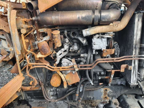 Kubota M5092 Front, Rear Axle, Engine, Transmission, Cab, Hydraulic, Lift, Parts - Mootor ja varuosad: pilt 3 Kubota M5092 Front, Rear Axle, Engine, Transmission, Cab, Hydraulic, Lift, Parts - Mootor ja varuosad: pilt 3